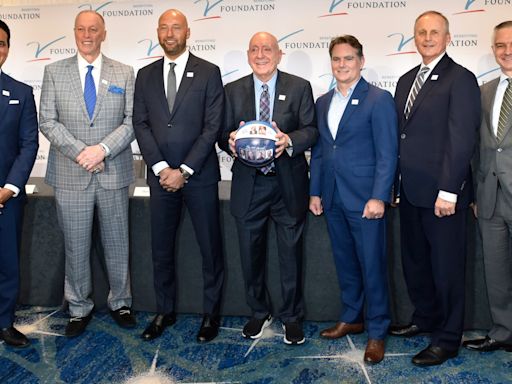 Derek Jeter, Rick Barnes, Jim Kelly, Jeff Gordon honored at record-setting Dick Vitale Gala