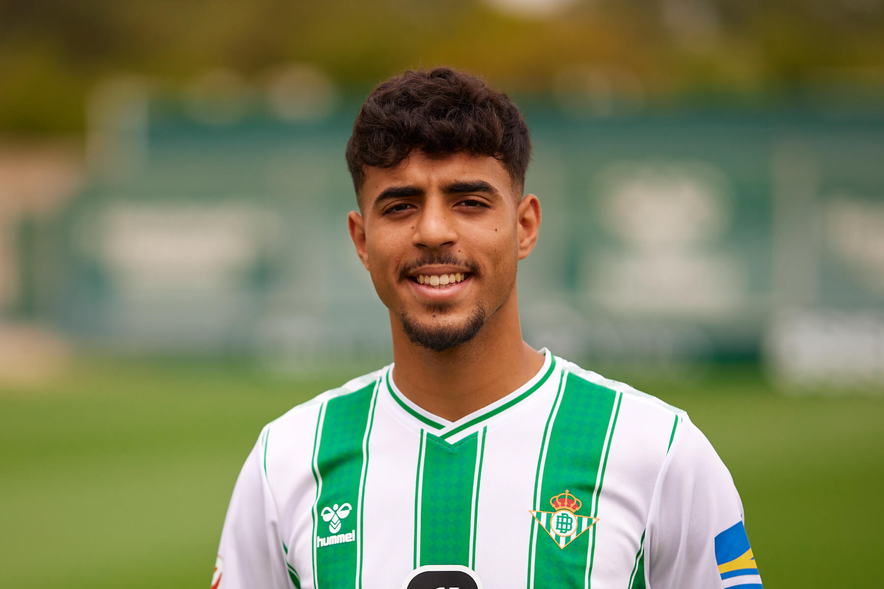 Crystal Palace close on transfer for Betis defender Chadi Riad