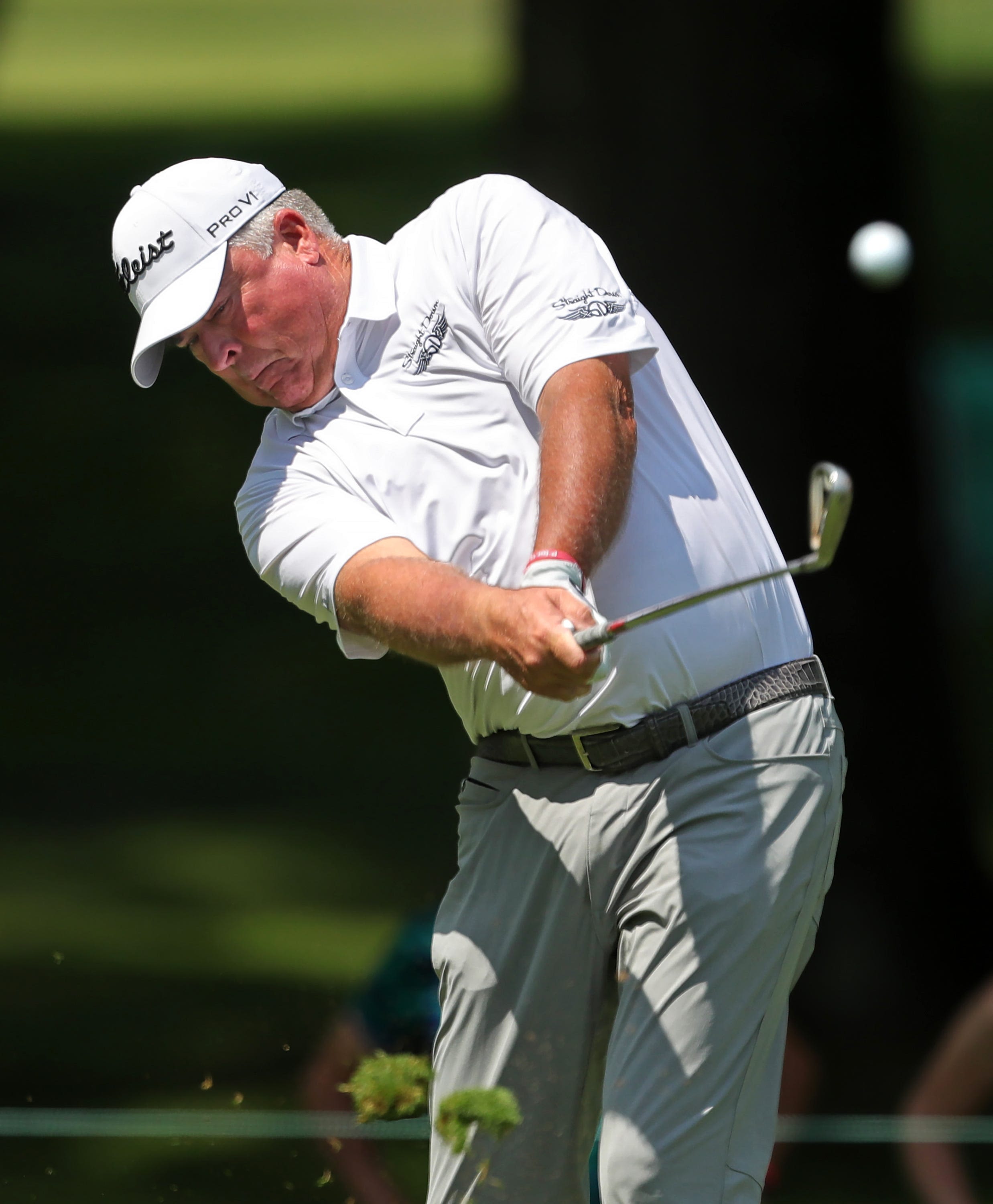 Kenny Perry competes at Firestone CC with wife in mind after Alzheimer's diagnosis