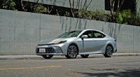 走向轉型─ Toyota Camry Hybrid 旗艦版試駕