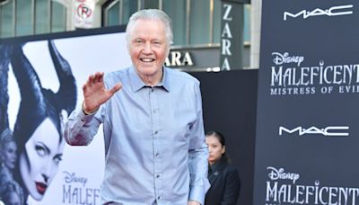 Jon Voight worked on acting technique early in career by going on date with different girl every week