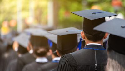 2024 college grads consider future plans in Hawaii
