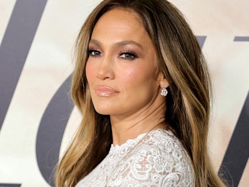 Jennifer Lopez Issues Statement to Fans