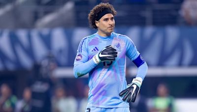 Guillermo Ochoa podría continuar su carrera en el futbol europeo