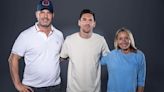 Es argentino y, junto a Ginny Hilfiger, fundó la empresa que construye la marca personal de Lionel Messi