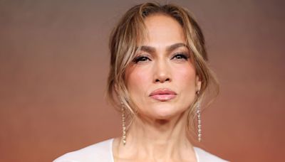 Jennifer Lopez cancela su gira para estar con su familia