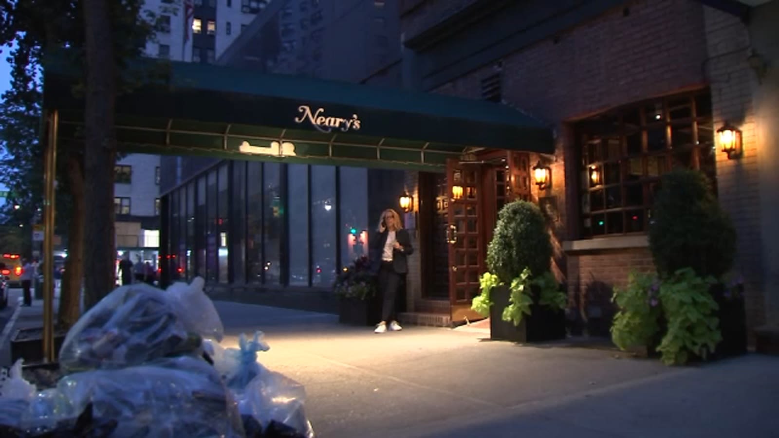 Irish pub Neary's is closing after 57 years in business in Midtown
