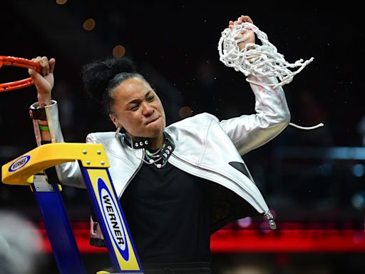 Dawn Staley to receive Jimmy V Award for Perseverance at ESPYS