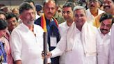Vokkaliga Seer's Pitch To Siddaramaiah For Shivakumar Becoming Karnataka CM | Here's What He Said