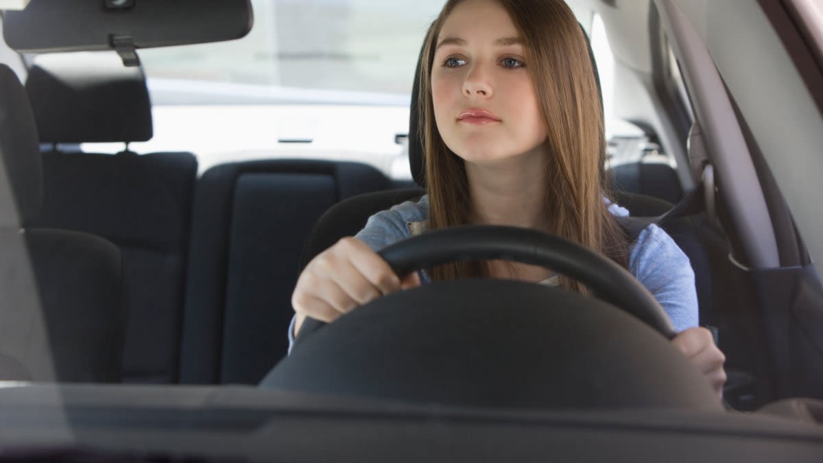 Illinois teen drivers need an exclusive DMV appointment — and there's only 1 way to get it