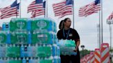 El insoportable calor amenaza a millones de personas en Texas que siguen sin electricidad tras el paso de la tormenta Beryl