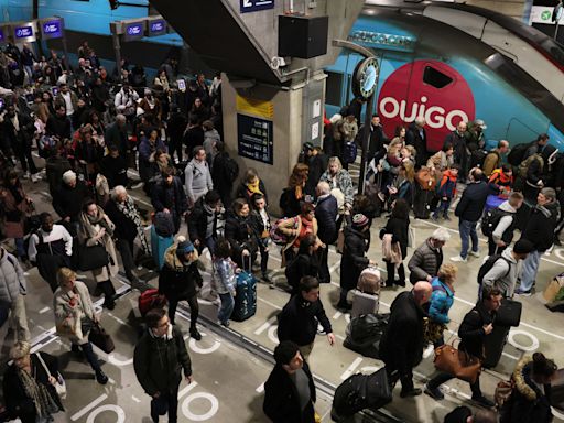 Les TGV à Montparnasse perturbés : la SNCF dénonce une « attaque massive » touchant aussi d’autres régions