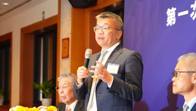 張育成空降中職 會長蔡其昌直言「對職棒推動、票房都有幫助」