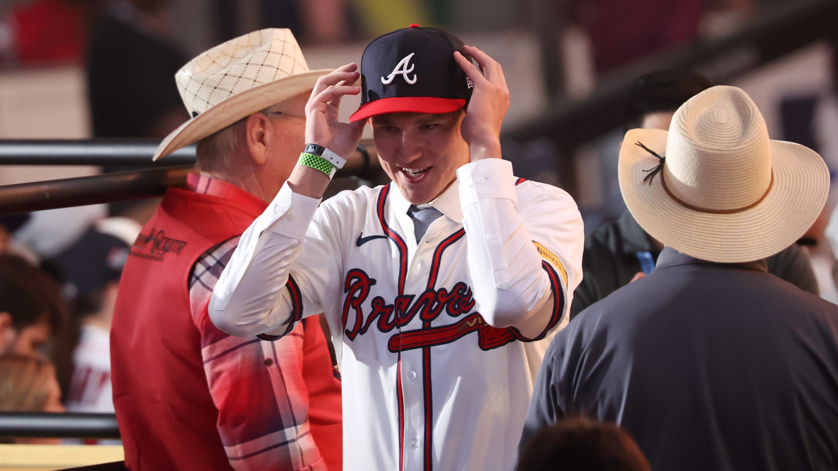 Saguaro HS LHP Cam Caminiti signs with Atlanta Braves for $3.5 million