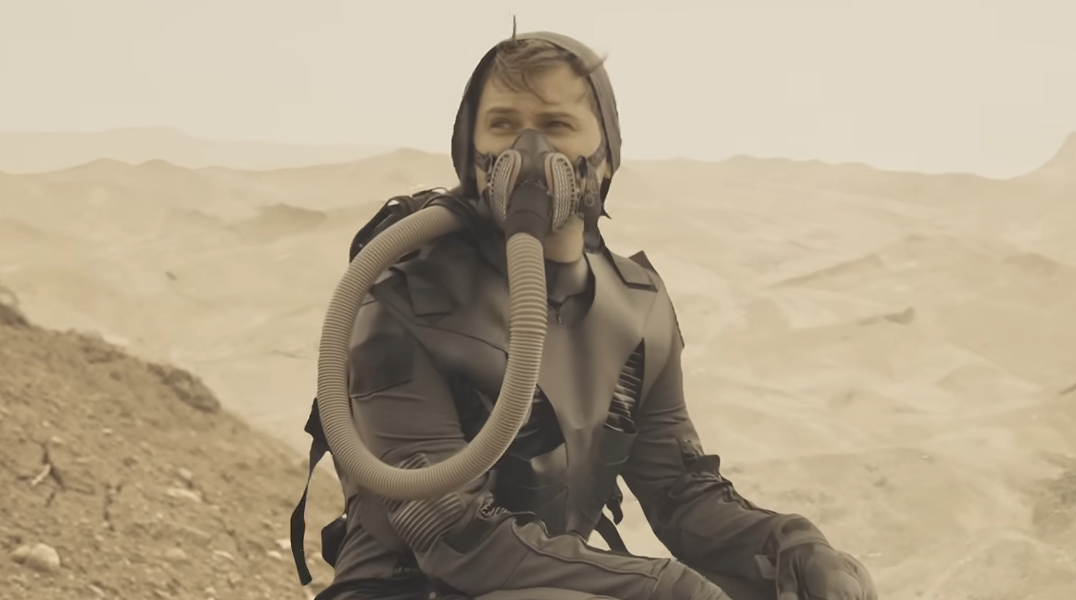 Dune's iconic stillsuit has been recreated, allowing wearers to drink their own sweat