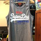 ☆瘋米國衣舖☆ 極度乾燥 Superdry SD 灰色 男生背心 圓領 logo 英國 品牌 夏季 型男必備 保證真品