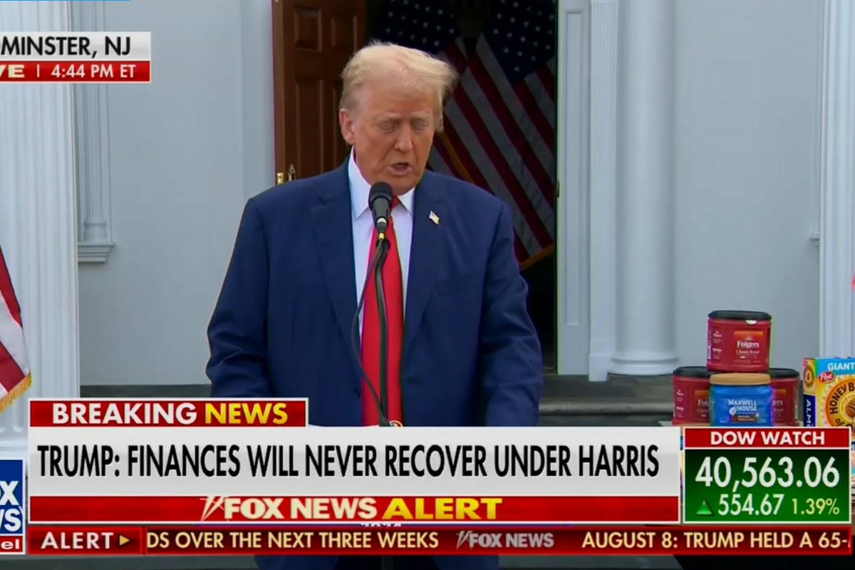 Trump warns of 1929-style crash if Harris wins – just as Fox News ticker shows stock market at near-record high