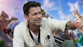 Zack Snyder es fan de los videojuegos y disfruta este free-to-play en las madrugadas