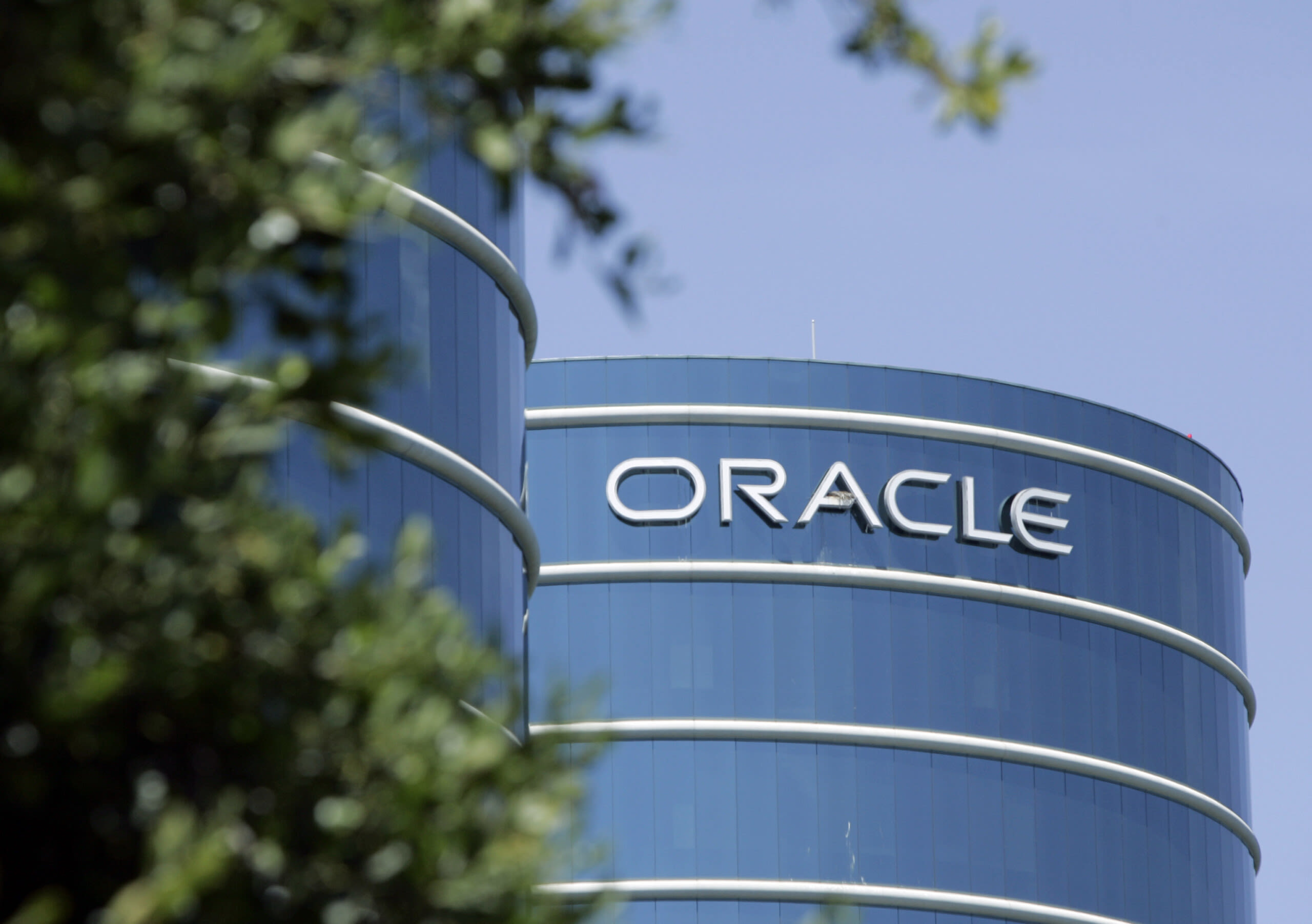 Oracle's Larry Ellison says planned Nashville campus will be company's 'world headquarters' - WBBJ TV