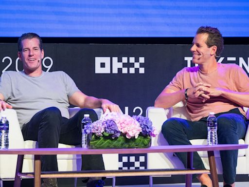 Winklevoss Twins Refunded After Trump Crypto Gift Exceeded Limit