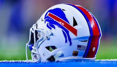 Buffalo Bills Icon And NFL Hall Of Famer Tragically Dies From Hyponatremia