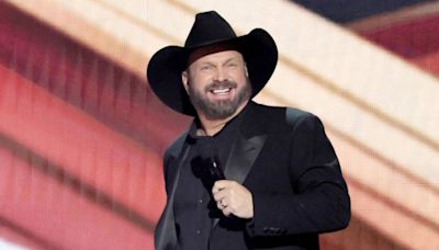 Garth Brooks Plays The Vatican, Attends Star-Packed Conference for Peace