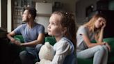 Verano con padres divorciados: Consejos de una experta para evitar que los hijos sufran