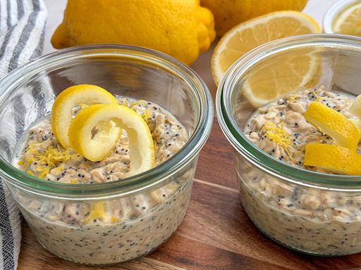 Lemon Poppy Seed Overnight Oats Recipe