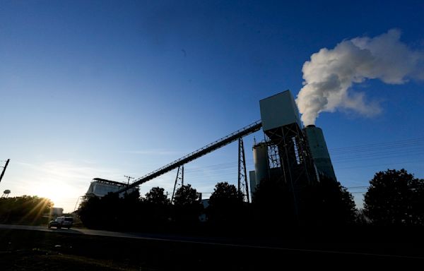 Amid decline, coal seeks new champions in Washington