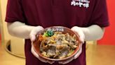 日本過江！全港最平炭燒牛肉飯店登陸 $35 炭燒牛小排丼 超有誠意即叫即切再炭燒 | U Food 香港餐廳及飲食資訊優惠網站