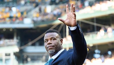 Ken Griffey Jr. Wows Everyone in Cooperstown at East-West Classic