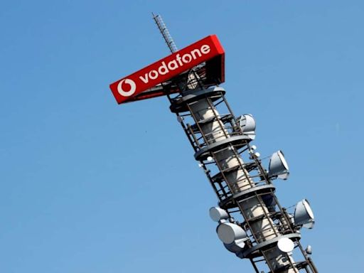 Vodafone Group Plc planning to invest up to Rs 3,000 cr in Vodafone Idea after Indus stake sales