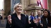Le Pen denuncia las "maniobras" que le han privado de mayoría absoluta y dice que llegará