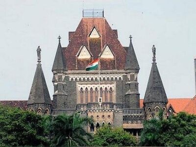 HC criticises illegal hawking, asks if stalls be allowed outside mantralaya