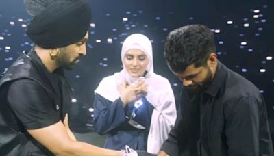 Diljit Dosanjh gifts shoes to Pakistani fan, says 'borders are made by politicians'