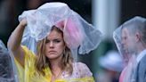 Showers in the forecast? Here's what men, women can wear to the Kentucky Derby if it rains