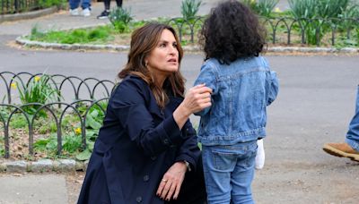 Mariska Hargitay Helps Little Girl Find Mom While Filming 'Law & Order'