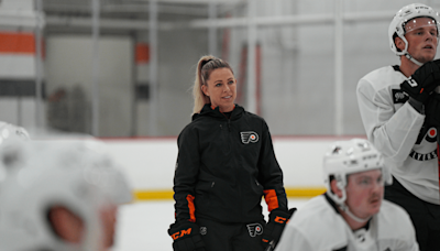 Kraken hiring Campbell will open doors for women, Flyers guest coach says | NHL.com