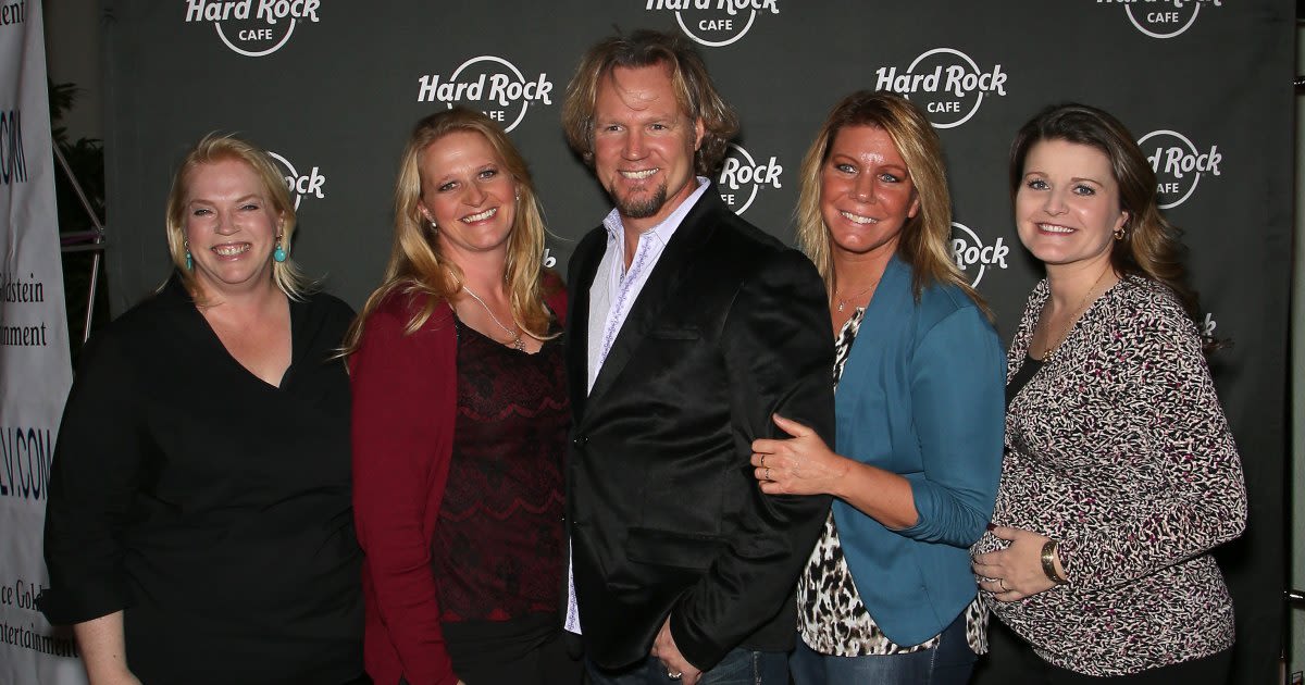 Sister Wives' Kody and Robyn Brown 'Drifted Apart' After His 3 Splits