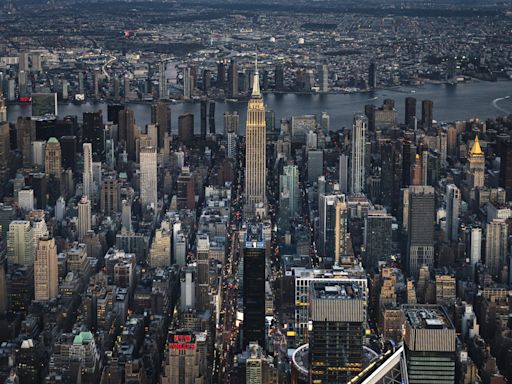 New York squatters to get help under new plan