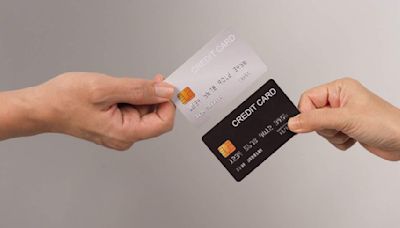 9 Timely Credit Card Default Statistics (2024)