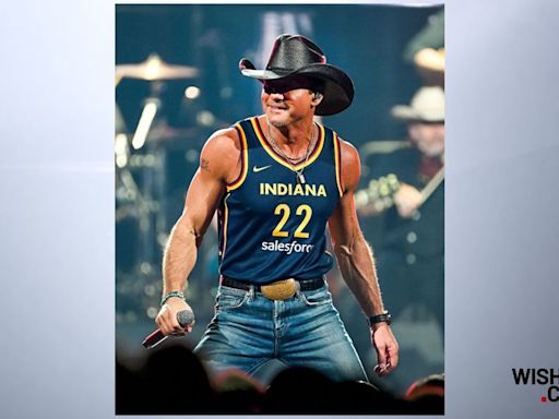 Tim McGraw shows support for Caitlin Clark while rocking jersey at Indy concert