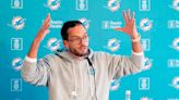 McDaniel, coach de Dolphins, intenta minimizar el duelo contra los Chiefs en Alemania