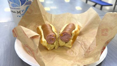 Sam's Club Cafe's Cheddar Cheese Hot Dog Is A Real Crowd Pleaser: Our Review