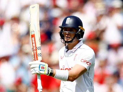 Jamie Smith justifies England selectors' faith with impactful and sensible batting