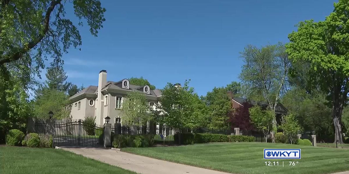 Looking for a home in Lexington? Coach Cal’s house is now on the market!