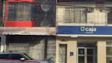Loreto: Delincuentes hacen forado para robar Caja Arequipa y centro comercial El Paisa frente a una comisaría