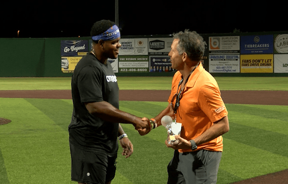 Callan Moss out-hits Boree for 2024 Appy League Home Run Derby title