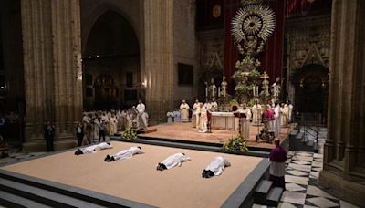 Andrés, Fernando, Camilo y Moisés, cuatro nuevos sacerdotes para Sevilla