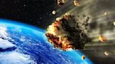 Meteorito golpea a una mujer mientras tomaba café con un amigo